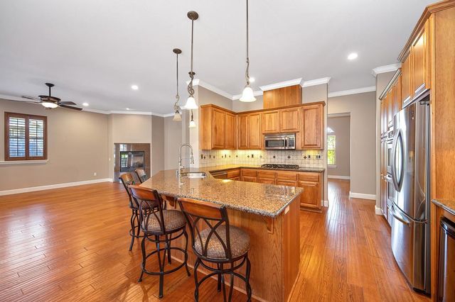 530 Crazy Horse Ct, Cameron Park, CA 95682