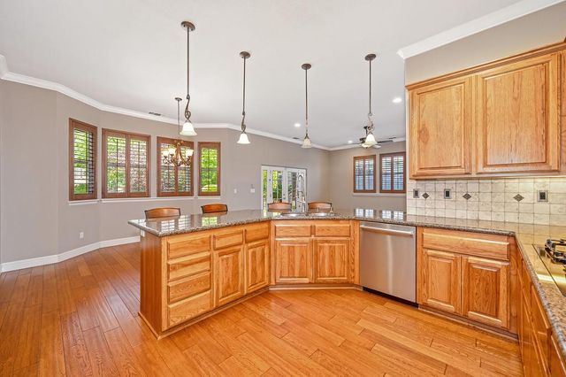 530 Crazy Horse Ct, Cameron Park, CA 95682