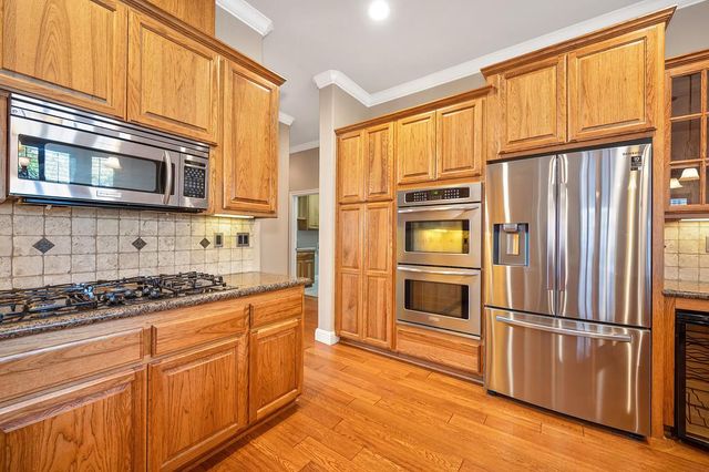 530 Crazy Horse Ct, Cameron Park, CA 95682