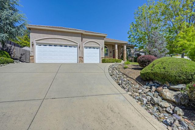 530 Crazy Horse Ct, Cameron Park, CA 95682