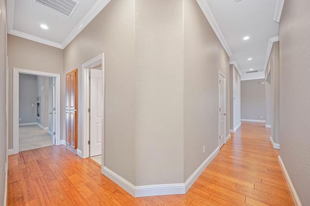 530 Crazy Horse Ct, Cameron Park, CA 95682