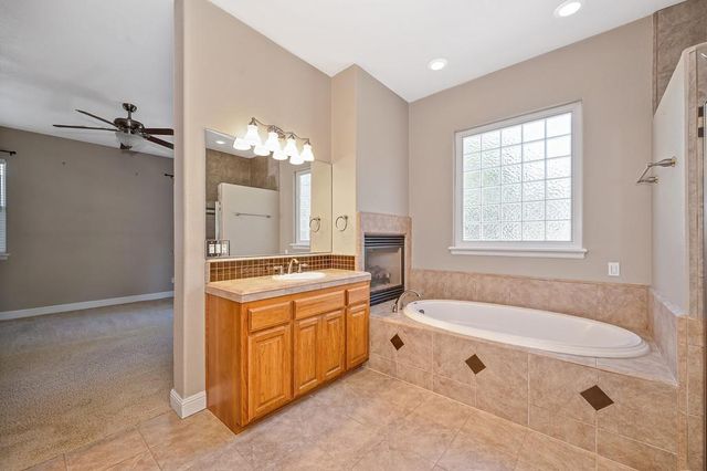 530 Crazy Horse Ct, Cameron Park, CA 95682