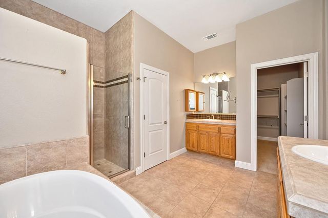 530 Crazy Horse Ct, Cameron Park, CA 95682