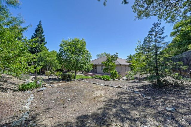 530 Crazy Horse Ct, Cameron Park, CA 95682