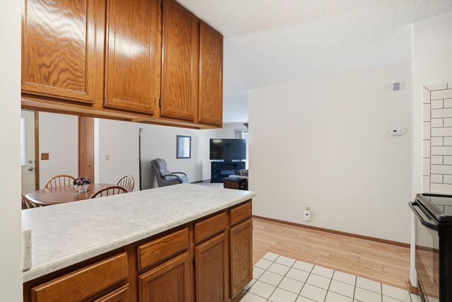 789 Parkside Drive 789G, Vadnais Heights, MN 55127