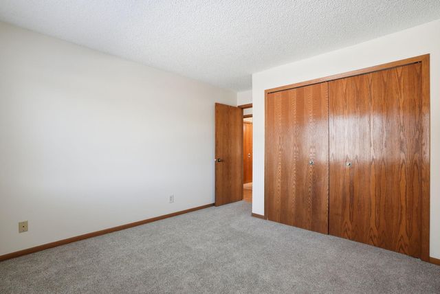 789 Parkside Drive 789G, Vadnais Heights, MN 55127