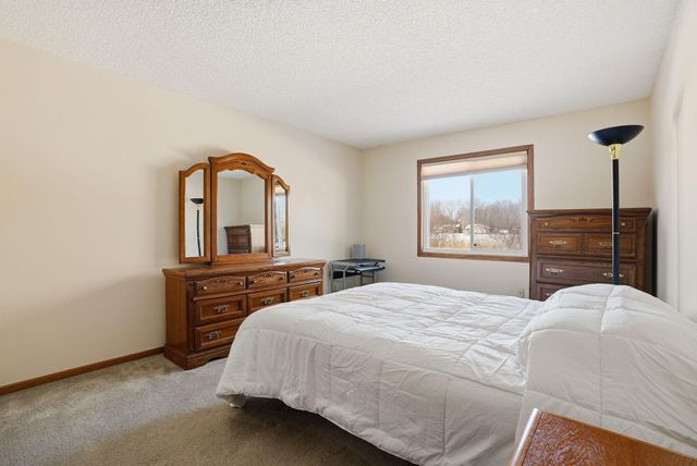 789 Parkside Drive 789G, Vadnais Heights, MN 55127