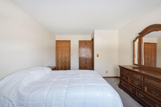 789 Parkside Drive 789G, Vadnais Heights, MN 55127