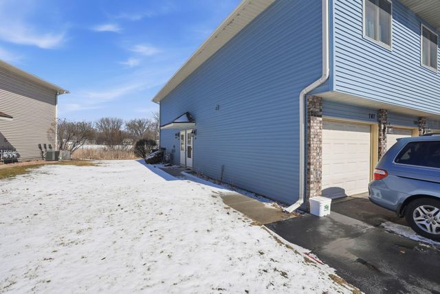 789 Parkside Drive 789G, Vadnais Heights, MN 55127