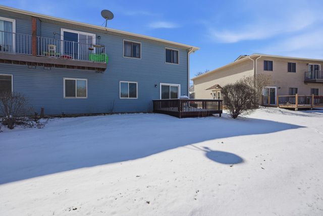 789 Parkside Drive 789G, Vadnais Heights, MN 55127