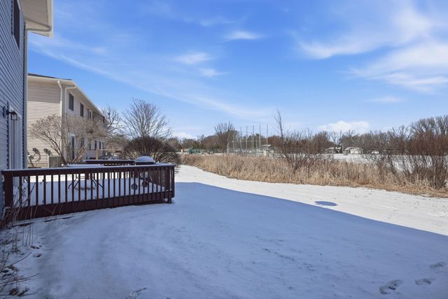 789 Parkside Drive 789G, Vadnais Heights, MN 55127