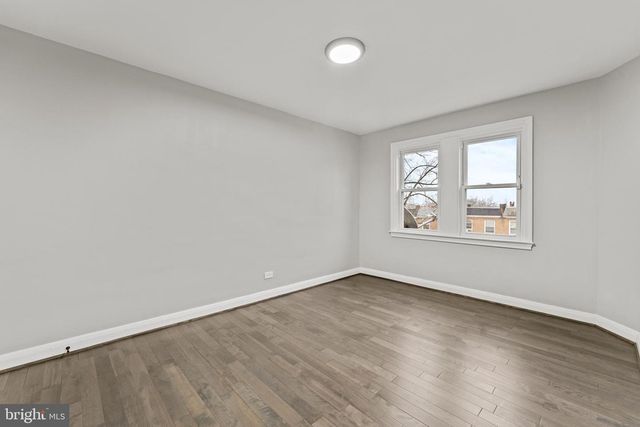 2422 SHIRLEY AVE, Baltimore, MD 21215