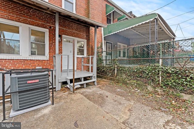 2422 SHIRLEY AVE, Baltimore, MD 21215