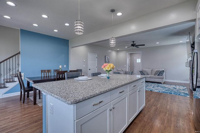 5509 Camden Drive, Newburgh, IN 47630