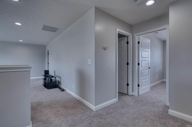 5509 Camden Drive, Newburgh, IN 47630