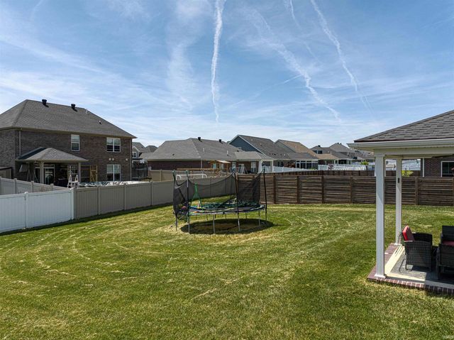 5509 Camden Drive, Newburgh, IN 47630