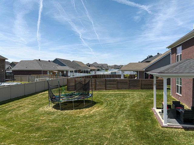 5509 Camden Drive, Newburgh, IN 47630