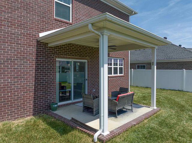 5509 Camden Drive, Newburgh, IN 47630