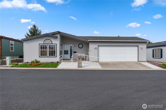 1814 Heritage Drive, Wenatchee, WA 98801