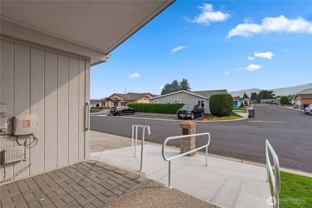 1814 Heritage Drive, Wenatchee, WA 98801