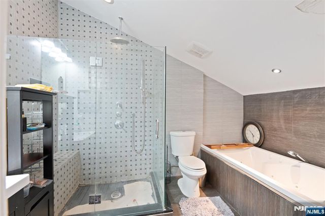 6501 Liberty Avenue F5, North Bergen, NJ 07047