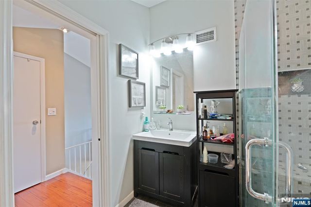 6501 Liberty Avenue F5, North Bergen, NJ 07047