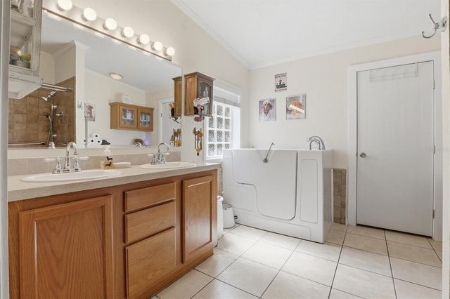33906 CODDLE COURT, Wesley Chapel, FL 33543