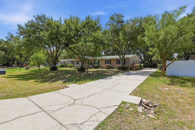 33906 CODDLE COURT, Wesley Chapel, FL 33543