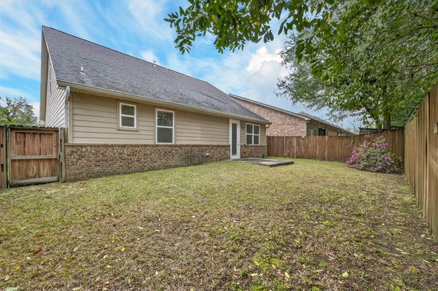 106 ARROWHEAD Way, Niceville, FL 32578