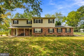 2440 EXTON RD #, Hatboro, PA 19040