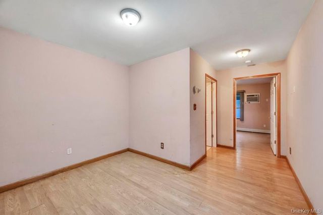 33 Pond Lane, Levittown, NY 11756