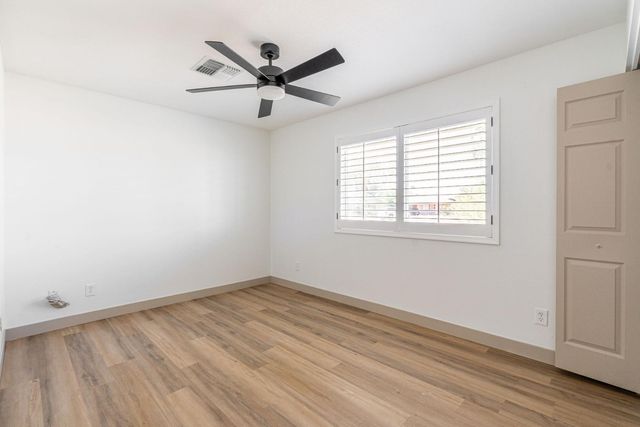 5739 W Monte Vista Road, Phoenix, AZ 85035