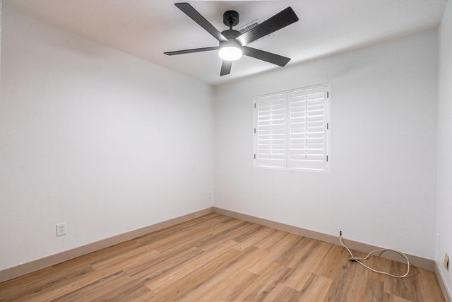 5739 W Monte Vista Road, Phoenix, AZ 85035