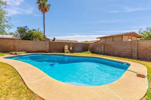 5739 W Monte Vista Road, Phoenix, AZ 85035