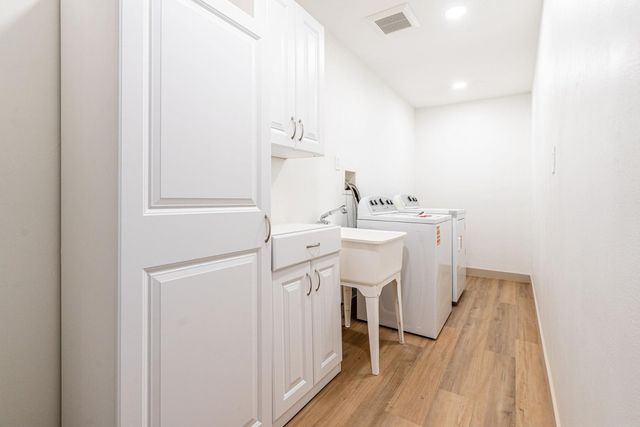 5739 W Monte Vista Road, Phoenix, AZ 85035