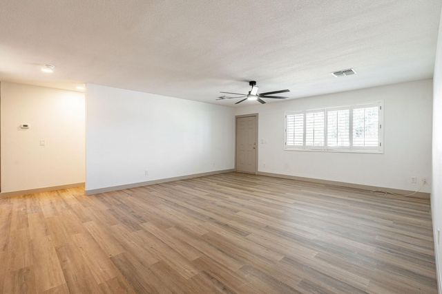 5739 W Monte Vista Road, Phoenix, AZ 85035