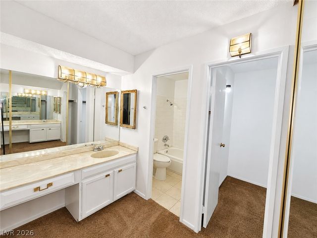 750 South Royal Crest Circle 323, Las Vegas, NV 89169