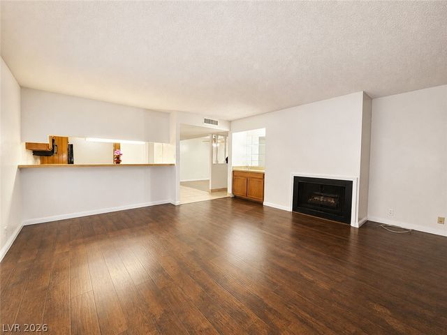 750 South Royal Crest Circle 323, Las Vegas, NV 89169