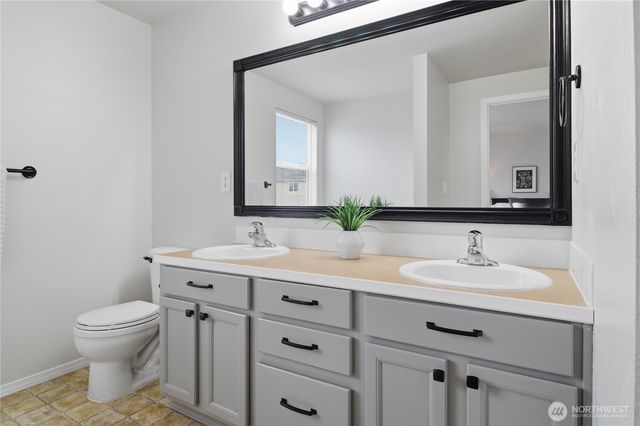 5406 Balustrade Boulevard SE, Lacey, WA 98513