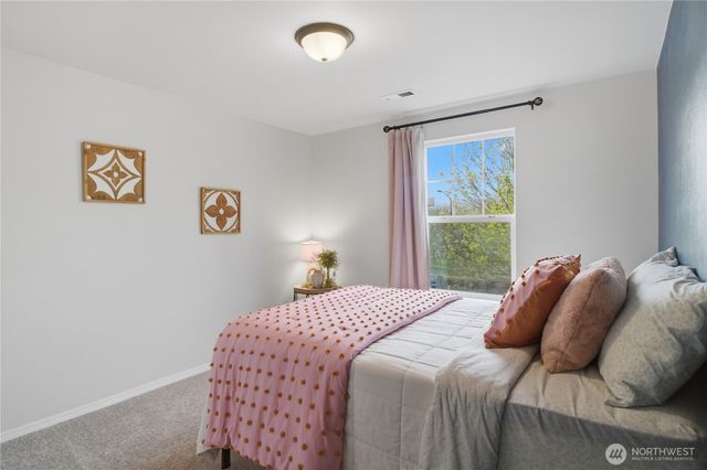 5406 Balustrade Boulevard SE, Lacey, WA 98513