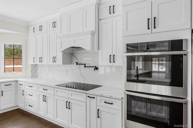 120 Peninsula Drive, Port Jefferson, NY 11777