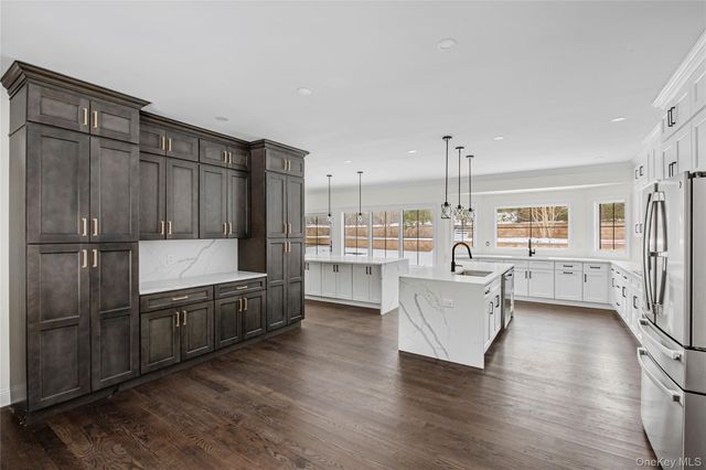 120 Peninsula Drive, Port Jefferson, NY 11777