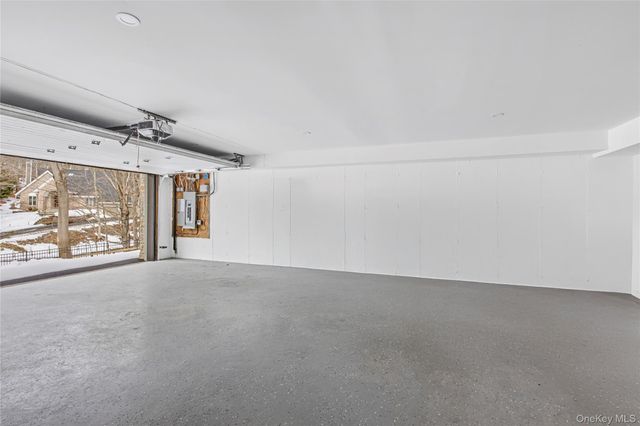 120 Peninsula Drive, Port Jefferson, NY 11777