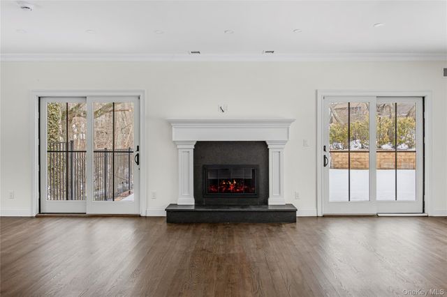 120 Peninsula Drive, Port Jefferson, NY 11777