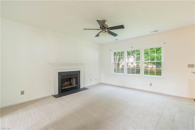 6406 Crosswinds CT, Suffolk, VA 23435
