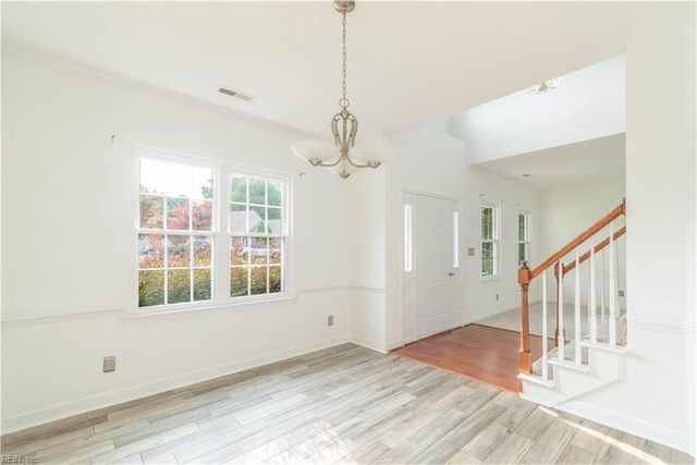 6406 Crosswinds CT, Suffolk, VA 23435