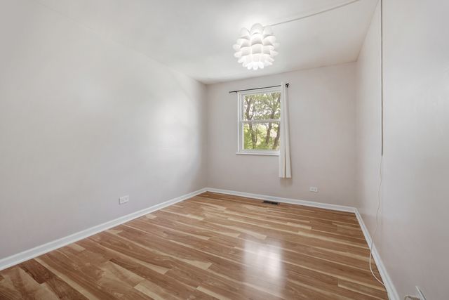 818 Dunbar Court, Schaumburg, IL 60194