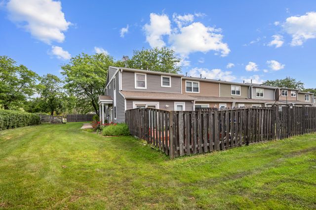 818 Dunbar Court, Schaumburg, IL 60194