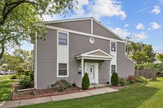 818 Dunbar Court, Schaumburg, IL 60194