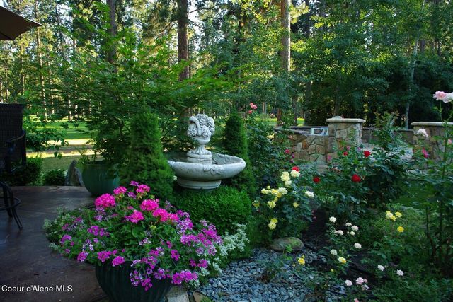 3867 W Fairway Dr, Coeur D'alene, ID 83815